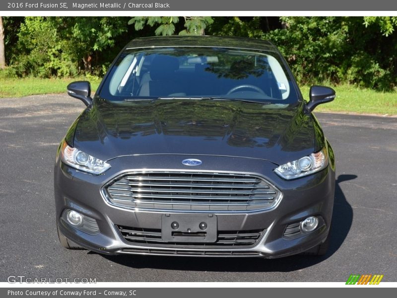 Magnetic Metallic / Charcoal Black 2016 Ford Fusion SE