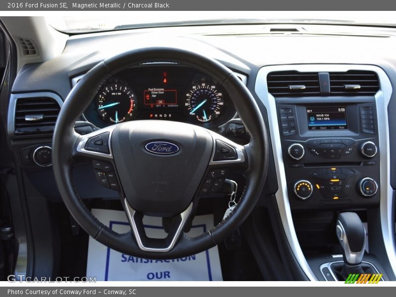 Magnetic Metallic / Charcoal Black 2016 Ford Fusion SE