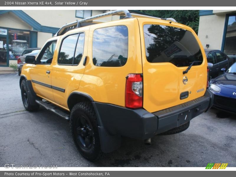 Solar Yellow / Gray 2004 Nissan Xterra XE 4x4