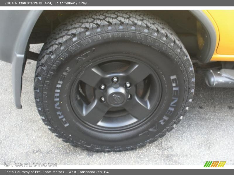 Solar Yellow / Gray 2004 Nissan Xterra XE 4x4