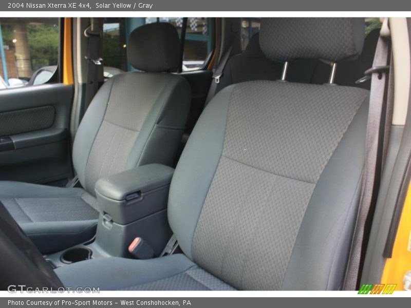 Solar Yellow / Gray 2004 Nissan Xterra XE 4x4