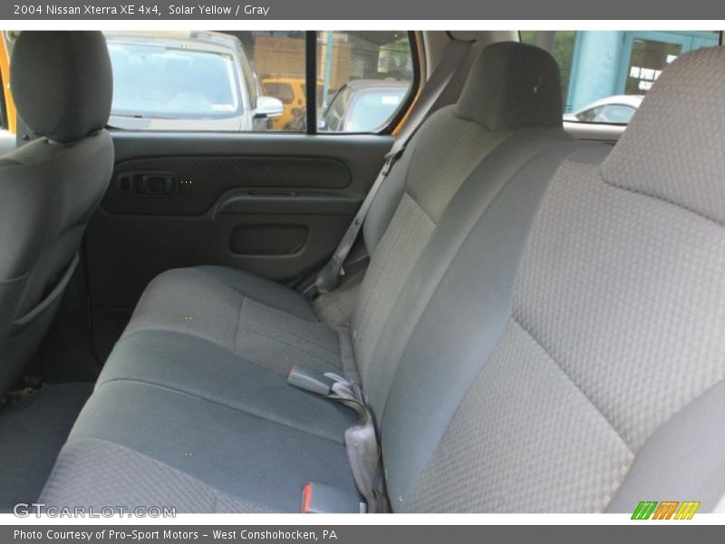 Solar Yellow / Gray 2004 Nissan Xterra XE 4x4