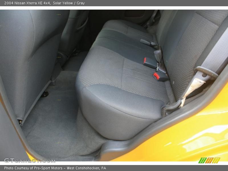 Solar Yellow / Gray 2004 Nissan Xterra XE 4x4