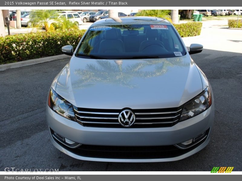 Reflex Silver Metallic / Titan Black 2015 Volkswagen Passat SE Sedan
