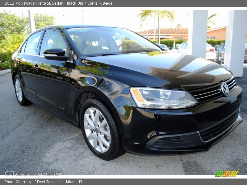 Black Uni / Cornsilk Beige 2013 Volkswagen Jetta SE Sedan