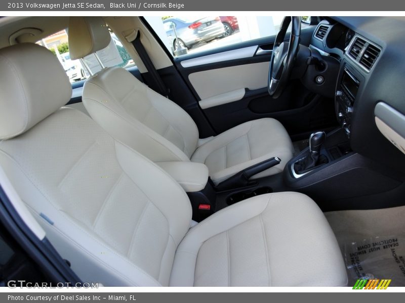 Black Uni / Cornsilk Beige 2013 Volkswagen Jetta SE Sedan