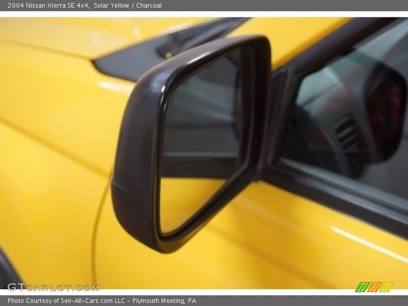 Solar Yellow / Charcoal 2004 Nissan Xterra SE 4x4