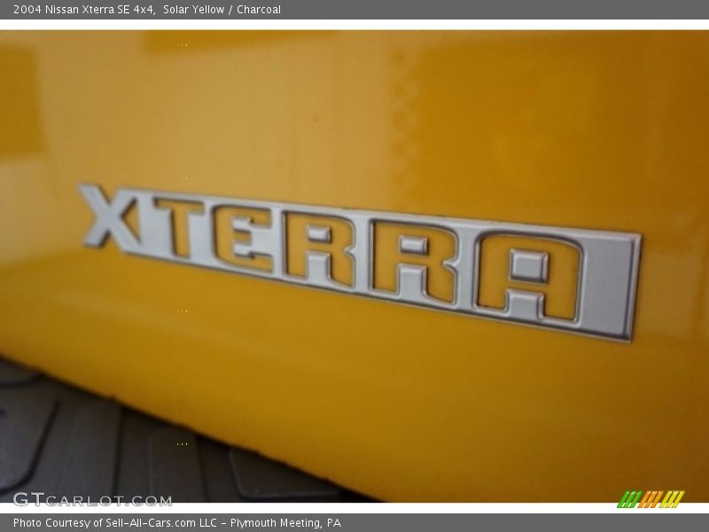 Solar Yellow / Charcoal 2004 Nissan Xterra SE 4x4