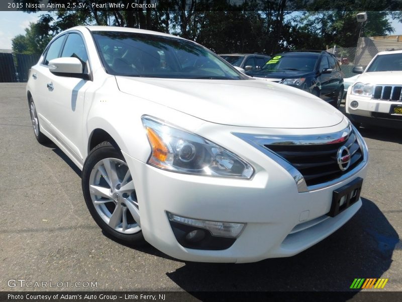 Pearl White / Charcoal 2015 Nissan Altima 2.5 SV