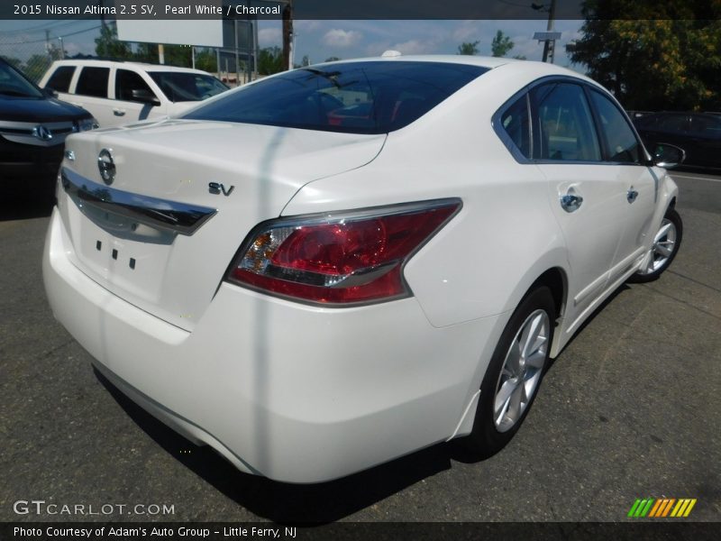 Pearl White / Charcoal 2015 Nissan Altima 2.5 SV