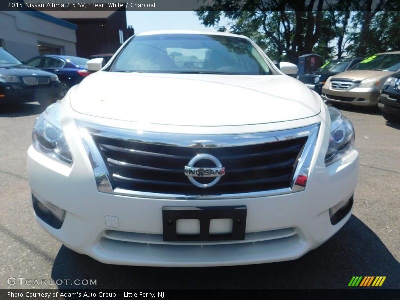 Pearl White / Charcoal 2015 Nissan Altima 2.5 SV