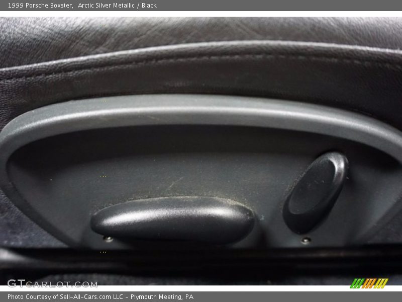 Arctic Silver Metallic / Black 1999 Porsche Boxster