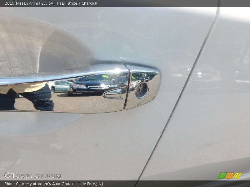 Pearl White / Charcoal 2015 Nissan Altima 2.5 SV