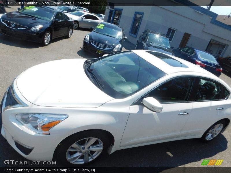 Pearl White / Charcoal 2015 Nissan Altima 2.5 SV