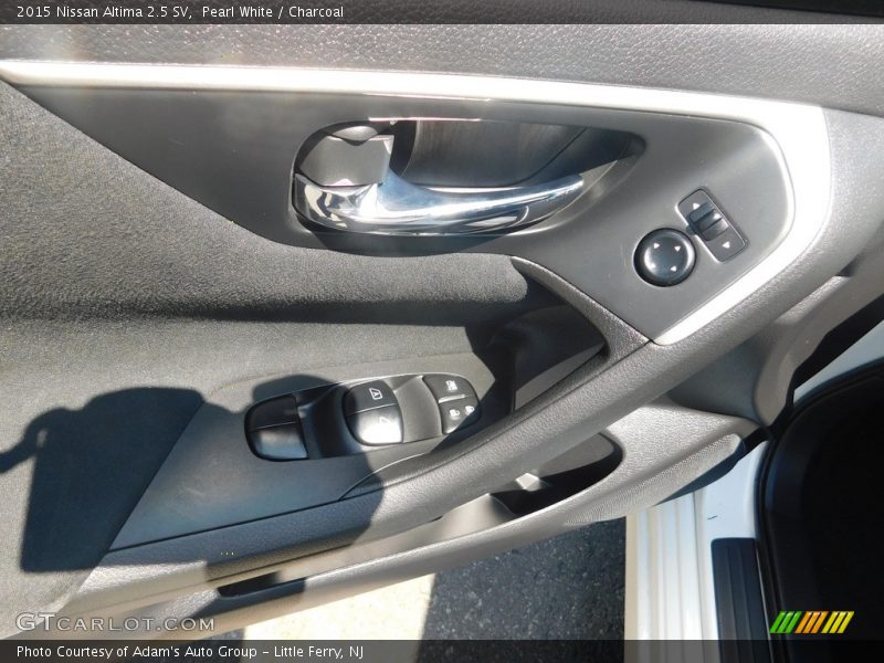 Pearl White / Charcoal 2015 Nissan Altima 2.5 SV