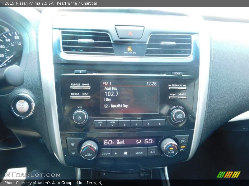 Pearl White / Charcoal 2015 Nissan Altima 2.5 SV