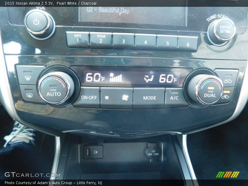 Pearl White / Charcoal 2015 Nissan Altima 2.5 SV