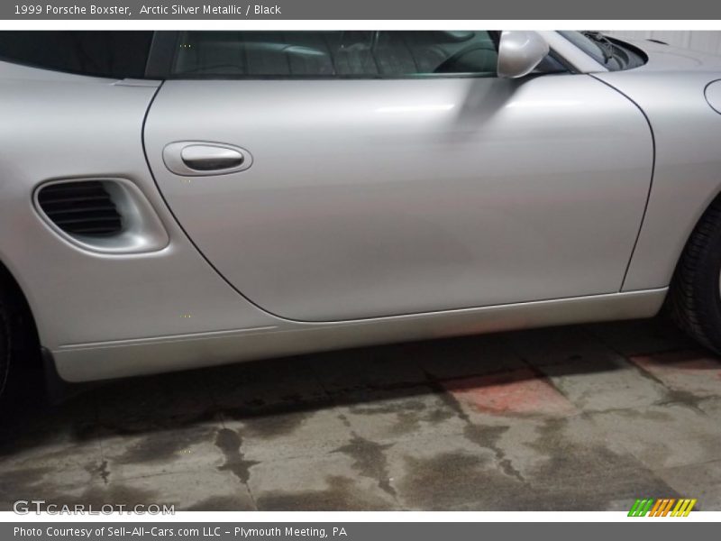 Arctic Silver Metallic / Black 1999 Porsche Boxster