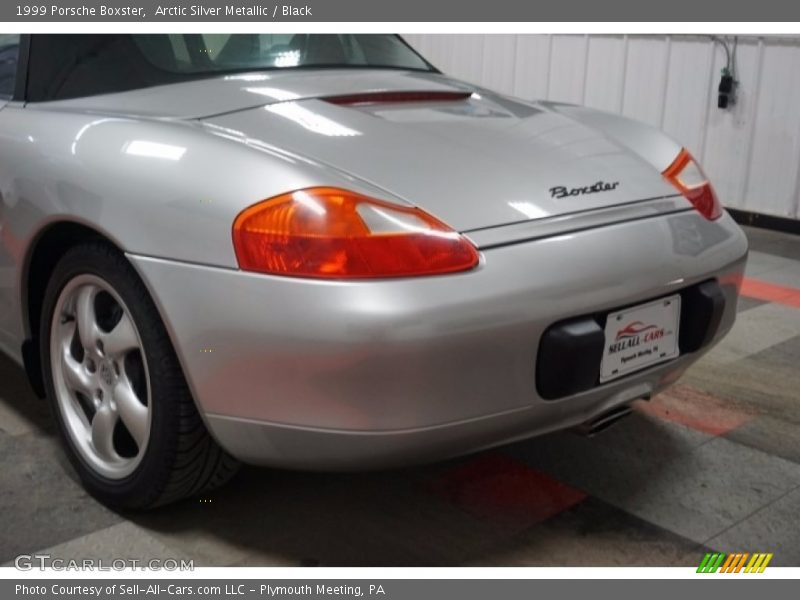 Arctic Silver Metallic / Black 1999 Porsche Boxster