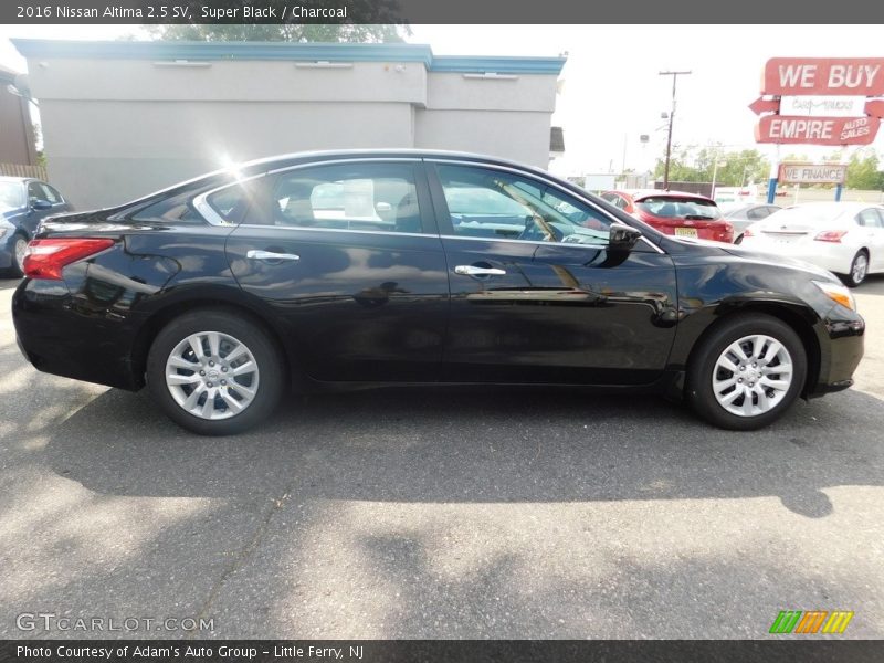 Super Black / Charcoal 2016 Nissan Altima 2.5 SV
