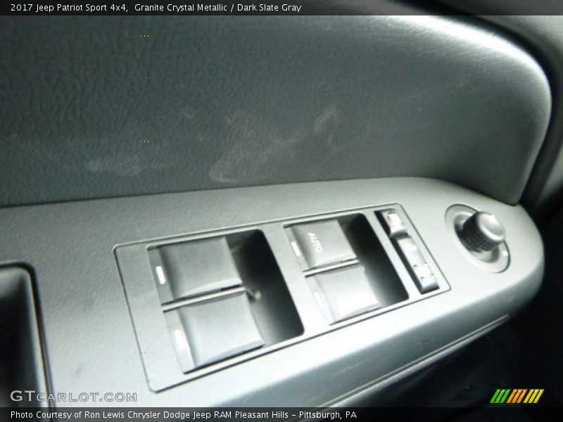 Granite Crystal Metallic / Dark Slate Gray 2017 Jeep Patriot Sport 4x4