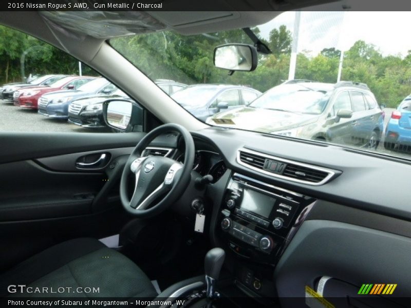 Gun Metallic / Charcoal 2016 Nissan Rogue S AWD