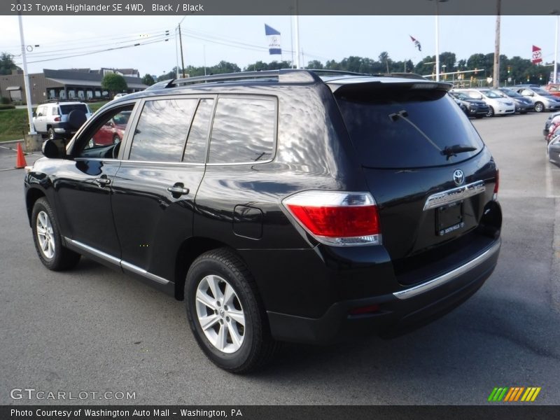 Black / Black 2013 Toyota Highlander SE 4WD