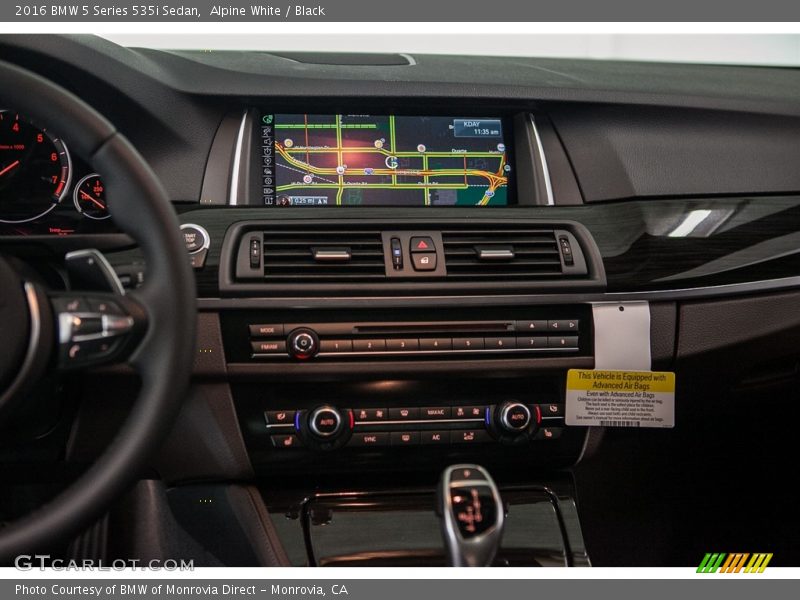 Alpine White / Black 2016 BMW 5 Series 535i Sedan