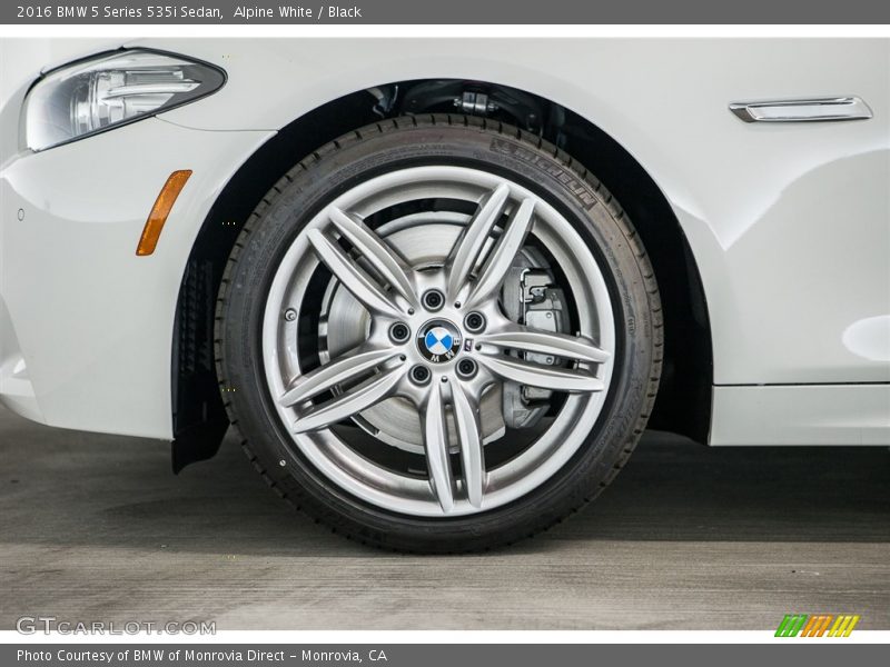 Alpine White / Black 2016 BMW 5 Series 535i Sedan