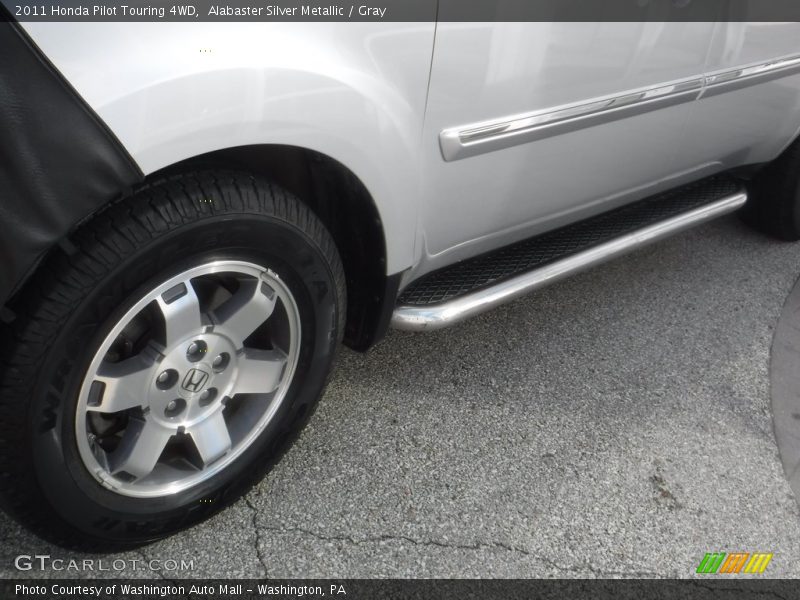 Alabaster Silver Metallic / Gray 2011 Honda Pilot Touring 4WD