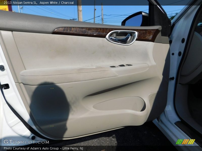 Aspen White / Charcoal 2013 Nissan Sentra SL
