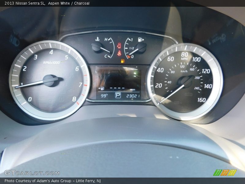 Aspen White / Charcoal 2013 Nissan Sentra SL