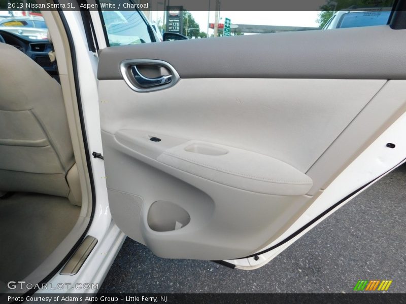 Aspen White / Charcoal 2013 Nissan Sentra SL
