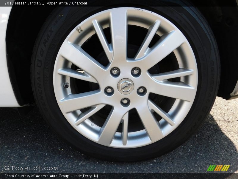 Aspen White / Charcoal 2013 Nissan Sentra SL