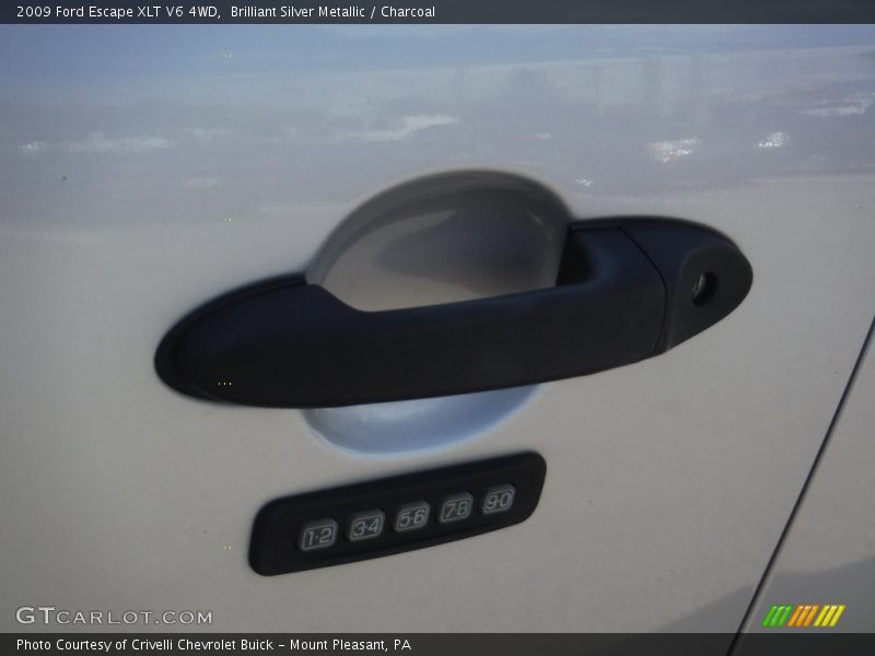 Brilliant Silver Metallic / Charcoal 2009 Ford Escape XLT V6 4WD