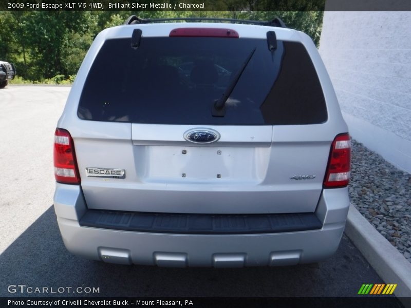 Brilliant Silver Metallic / Charcoal 2009 Ford Escape XLT V6 4WD