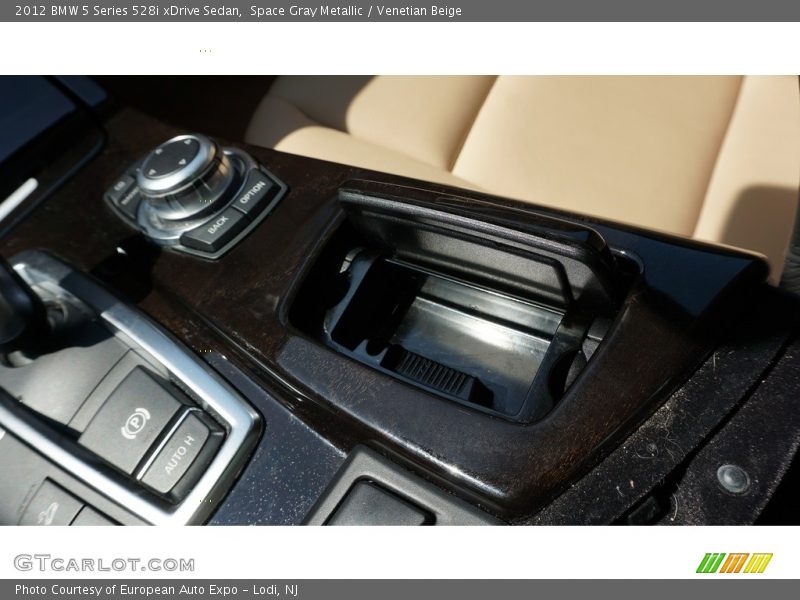 Space Gray Metallic / Venetian Beige 2012 BMW 5 Series 528i xDrive Sedan
