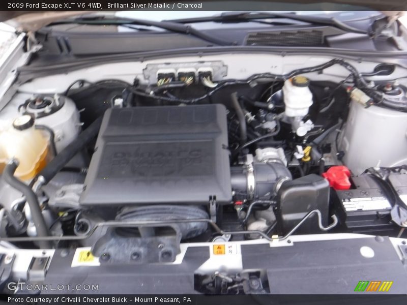 Brilliant Silver Metallic / Charcoal 2009 Ford Escape XLT V6 4WD