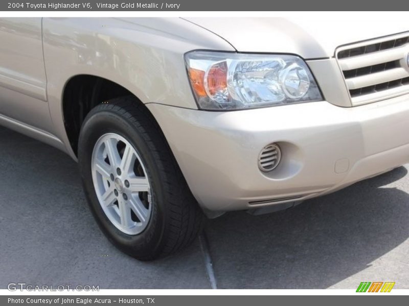 Vintage Gold Metallic / Ivory 2004 Toyota Highlander V6