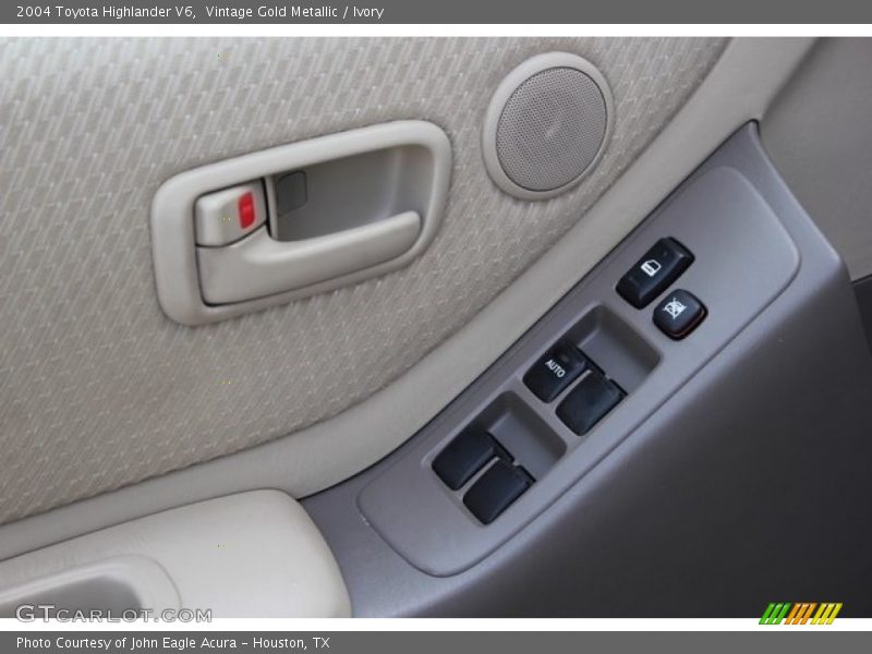Vintage Gold Metallic / Ivory 2004 Toyota Highlander V6