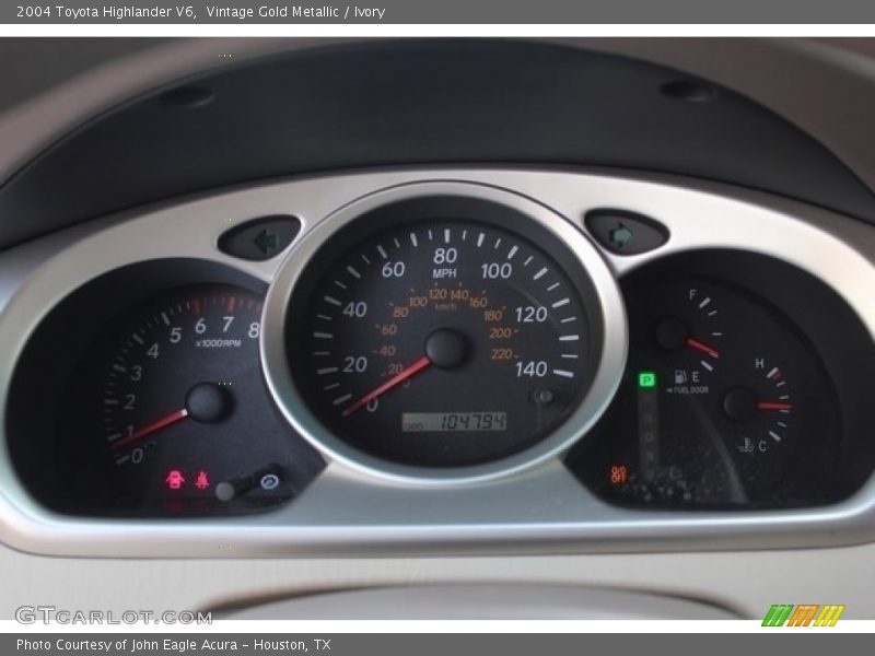 Vintage Gold Metallic / Ivory 2004 Toyota Highlander V6