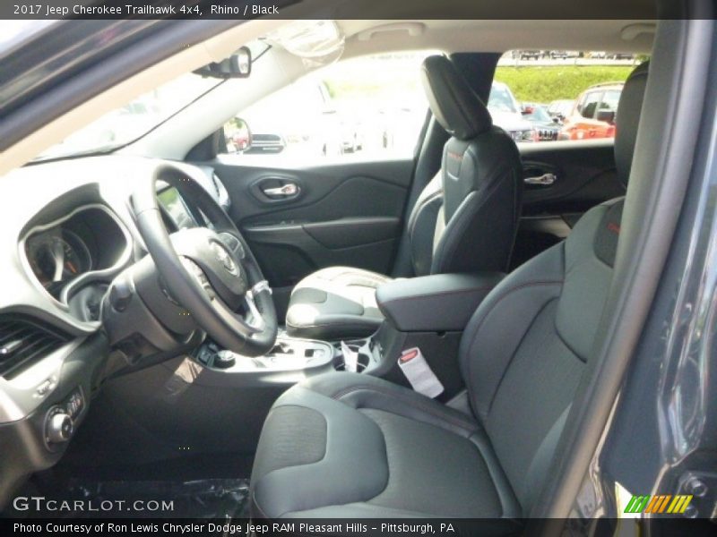 Front Seat of 2017 Cherokee Trailhawk 4x4