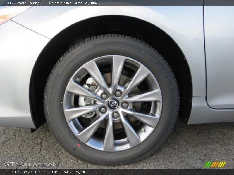 Celestial Silver Metallic / Black 2017 Toyota Camry XLE