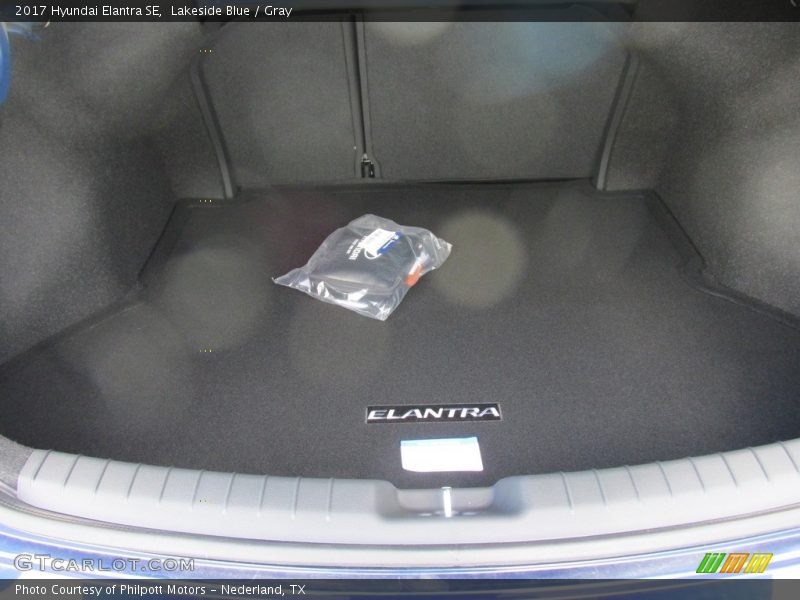 Lakeside Blue / Gray 2017 Hyundai Elantra SE