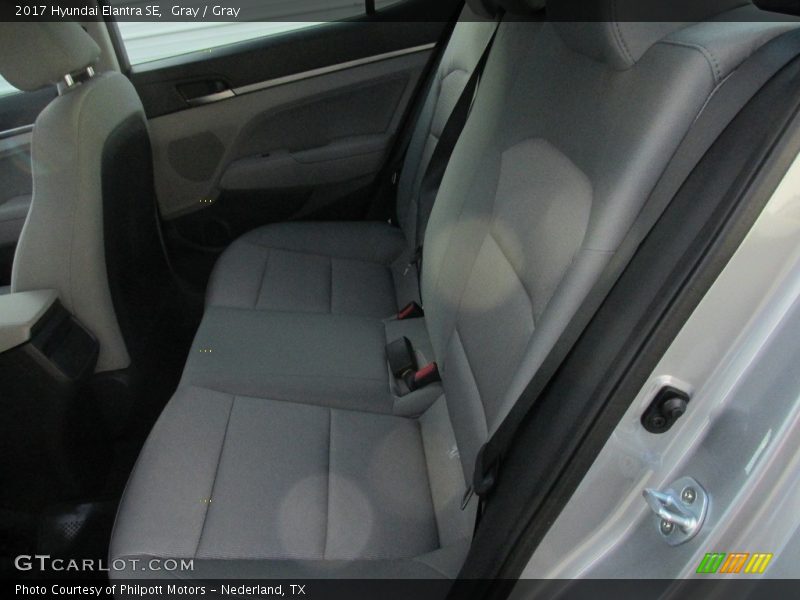 Gray / Gray 2017 Hyundai Elantra SE