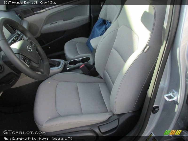 Gray / Gray 2017 Hyundai Elantra SE