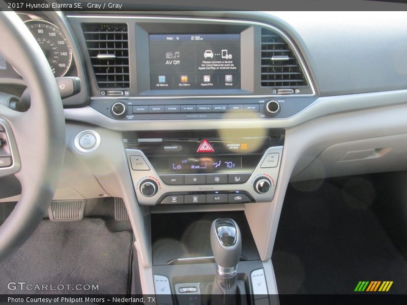 Gray / Gray 2017 Hyundai Elantra SE