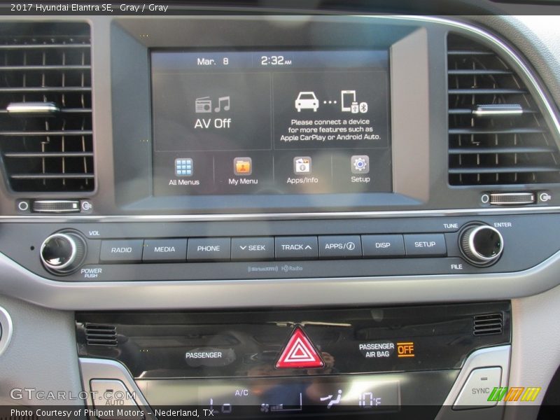 Gray / Gray 2017 Hyundai Elantra SE