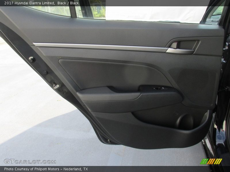 Black / Black 2017 Hyundai Elantra Limited