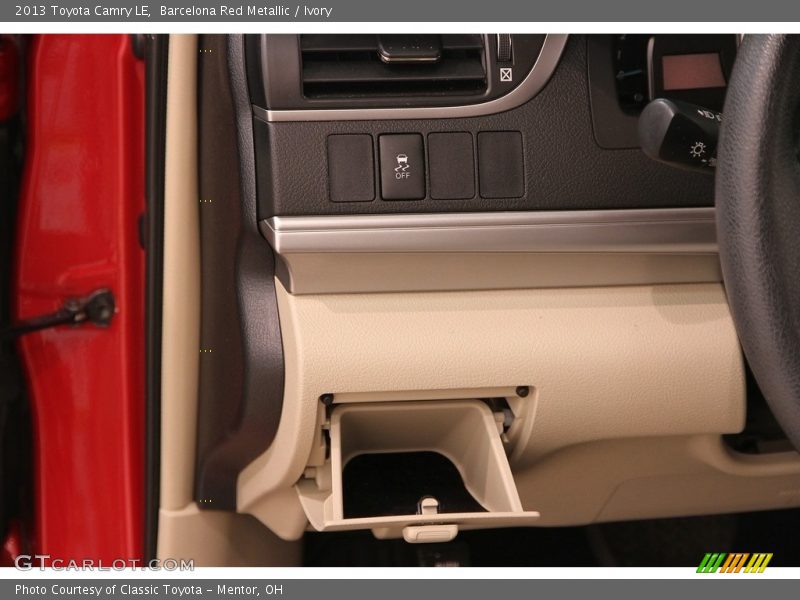 Barcelona Red Metallic / Ivory 2013 Toyota Camry LE